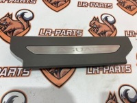 фото thumb №1, Молдинг порог правый перед f-pace hk83-13200-bfw