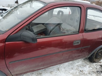 заднее боковое стекло, 3-дверная версия, СПРАВА Opel Corsa B 98-01