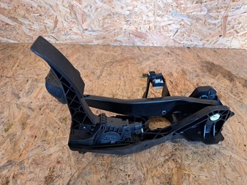 фото thumb №1, Mercedes w247 w177 педаль гальма газу kpl w118 cla