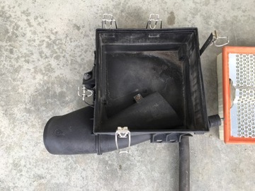 фото thumb №10, Корпус фільтра повітря mercedes w124 e250 дизель 6050900001 6020940404