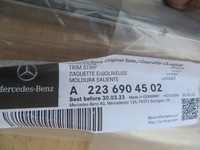 фото thumb №13, Mercedes benz klasa s w223 нижня молдинг двері ліва a2236904803