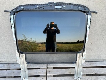 фото thumb №1, Люк люк крыша mercedes e w213 a2057801701 вебасто чёрный потолок