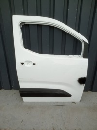 фото thumb №1, Передні праве двері peugeot partner opel combo citroen berlingo