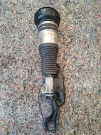 фото thumb №1, Mercedes амортизатор s klasa 223 w223 a2233206302 левый перед