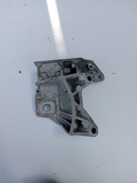 фото thumb №1, Лапи подушка кронштейн 2.4d volvo xc60 09-