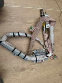 фото thumb №1, Toyota шторка безопасности 930109a 3402