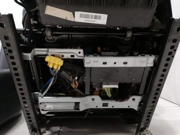 фото thumb №11, Amg логотип crest mercedes e55 w211 сиденья передний cooled interior leather