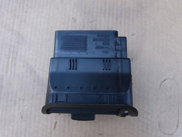 фото thumb №4, Решітка повітропровід ліва 8l0820901 audi a3 8l