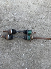 фото thumb №1, Привідний вал ліва перед mitshubishi pajero 07- 3.2 did