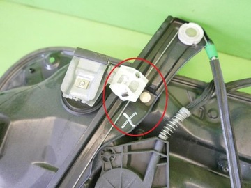 фото thumb №8, Механізм підйомник скло лівий перед vw golf iv 5d