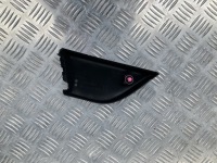 фото thumb №2, Трикутник заглушка двері права mercedes b klasa w247