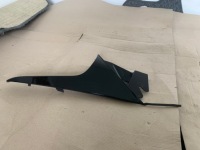 фото thumb №1, Ford mustang mach-e rwd спойлер правий кришки молдинг оригінал