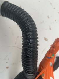 фото thumb №9, Tesla модель y 3 рестайлинг шланг шланг радиатор трубка воды 1077594-00-c оригинал