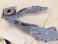 Renault premium 440 dxi 06r кронштейн подушка двигуна Недорого, фото thumb