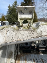 фото thumb №1, Mercedes vito 638 петля крышки задний