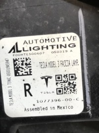 Tesla model 3 противотуманная фара правый led drl 1077396-00-c Киев, фото thumb