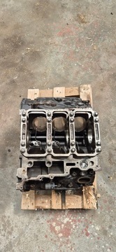 BLOK SILNIKA 059023aq 3.0 TDI CLA stan bdb