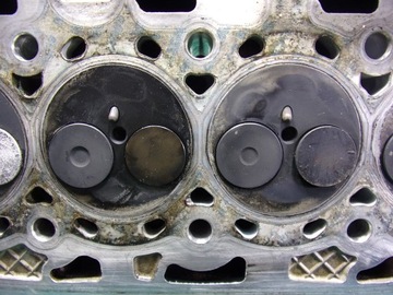фото thumb №12, Ford fiesta mk6 1.4 tdci головка двигуна 9636896880