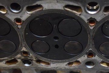 фото thumb №8, Головка двигуна 9641752610 volvo v50 2.0 d 136 km 03-11
