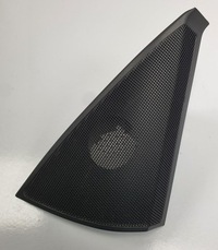 фото thumb №1, Трикутник захист динаміка праві перед mercedes w204