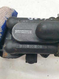 фото thumb №6, Клапан керуючий обігрівача mercedes-benz w220 220830008