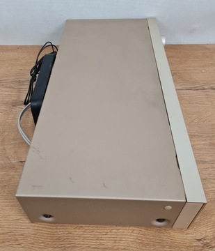 Marantz ST310 — стерео тюнер