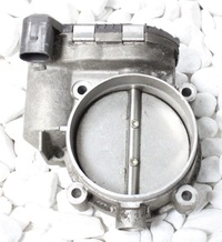 фото thumb №1, Audi rs6 c5 дроссельная заслонка 4,2 077133062c