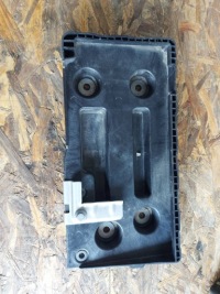 Купить Volkswagen passat b8 2016 полка аккумулятор, фото thumb