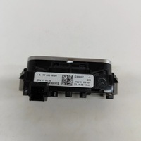 фото thumb №6, Mercedes-benz cla c118 x118 2023 переключатели подогрев сидений