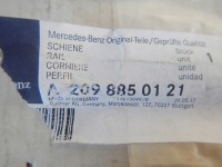 фото thumb №3, Mercedes clk w209 напрямна бампера задня напрямна