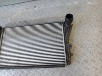 Интеркулер vw toutan golf vi octavia 2 superb 2 touran a3 1k0145803bn Недорого, фото thumb