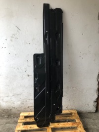 фото thumb №1, Mercedes w204 захист підвіска ліва a2046809108