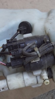 фото thumb №8, Mercedes-benz оригінальний номер 2118600760 бачок омивача