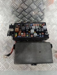 Купить Opel insignia a 2013 рамка / модуль предохранителей 13345495, фото thumb