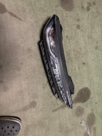 фото thumb №1, Hyundai kona лампа правый перед 92208 j9000