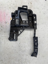 фото thumb №1, Partner ii berlingo ii 08-12 напрямна кронштейн бампера правий задня 9680603680