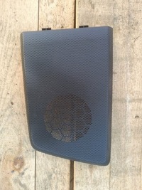 фото thumb №1, Решётка динамика заднего volvo fh fh13 lift накладка