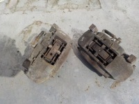 фото thumb №1, Land rover sport l320 супорт гальмівний перед комплект