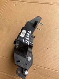 фото thumb №5, Peugeot 2008 ii кронштейн podału гальма 9829474380