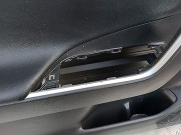 фото thumb №8, Toyota rav4 v оббивка двері перед ліва права