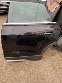 фото thumb №1, Дверь левый зад левая задние audi q8