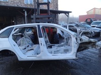 фото thumb №1, Skoda rapid spaceback 14 порог блок двигателя средний правая сторона kod koloru lf9e