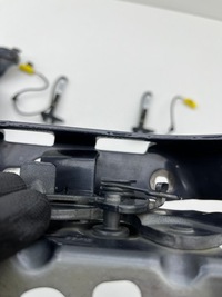 фото thumb №10, Mercedes w205 петлі капота патрони l+p комплект kolor-755 a2058800828