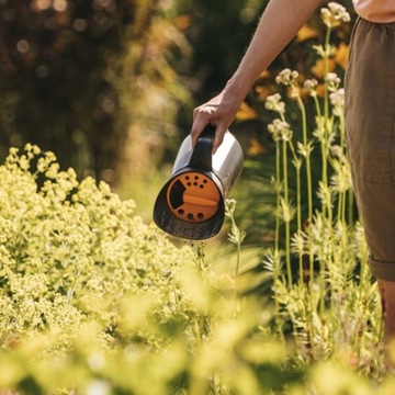 FISKARS Разбрасывающая сеялка сплошного действия