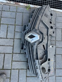 фото thumb №1, Renault clio iv решётка радиатора решётка радиатора 622562397r 628109906r