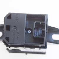 фото thumb №7, Audi a4 s4 b9 8w 2017 кнопки / перемикач регулювання гучність