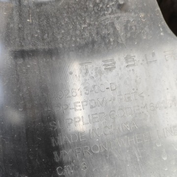 фото thumb №6, Tesla модель y 2022 левая сторона подкрылок передние