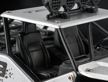 Большой внедорожник RC 4x4 с дистанционным управлением и батарейками типа АА