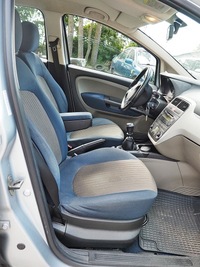 фото thumb №1, Grande punto 5-двері сидіння правий передній перед