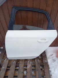 фото thumb №1, Двері лівий задня audi a4 b8 sedan ly9c